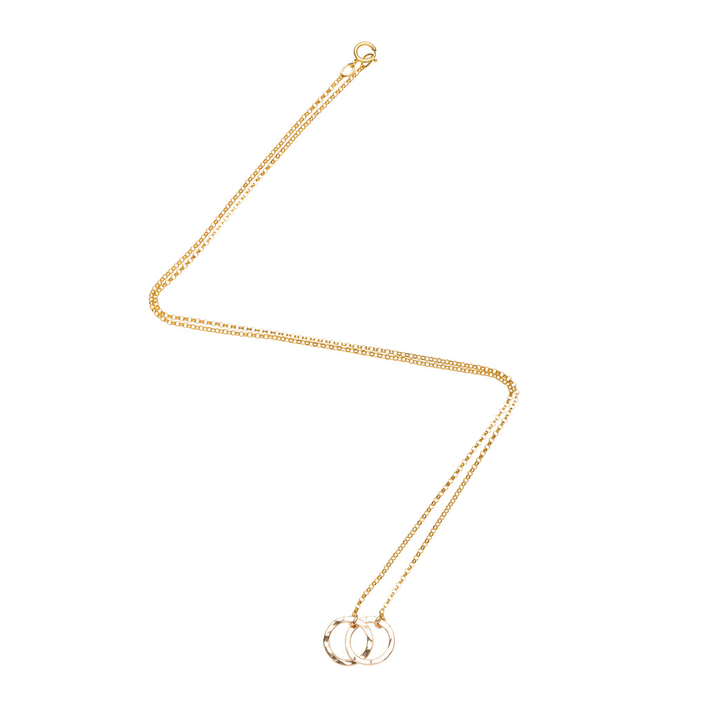 Entwines Circle Necklace in Gold